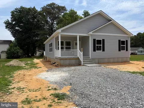 157 Currioman Dr, Montross, VA 22520