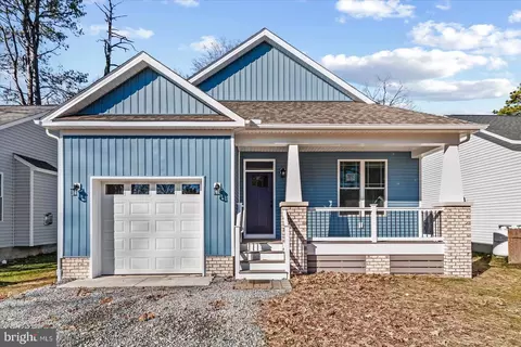 133 6th St, Colonial Beach, VA 22443