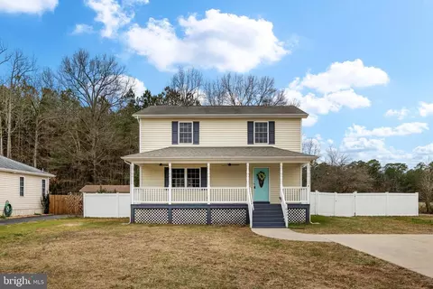 617 Wakefield Dr, Colonial Beach, VA 22443