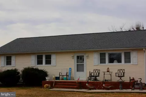 204 Chatham Village Rd, Montross, VA 22520