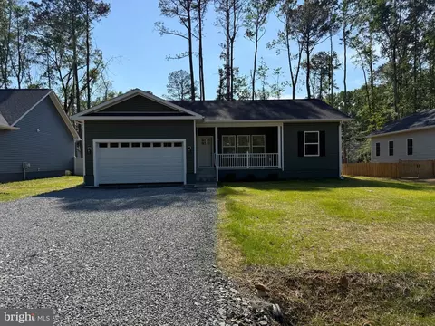 249 Wildwood Rd, Colonial Beach, VA 22443