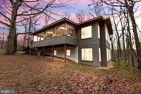118 Bishop Dr, Montross, VA 22520
