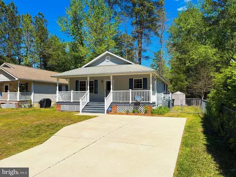 2005 Mckinney Blvd, Colonial Beach, VA 22443