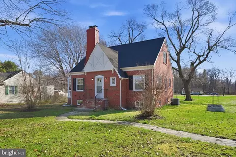 159 Peach Grove Ln, Montross, VA 22520
