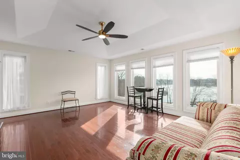 Living - 175 Shellfield Ln, Colonial Beach, VA 22443 photo 4 of 4