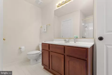 Bath - 175 Shellfield Ln, Colonial Beach, VA 22443 photo 4 of 6
