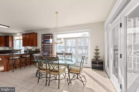 Dining - 175 Shellfield Ln, Colonial Beach, VA 22443 photo 3 of 8