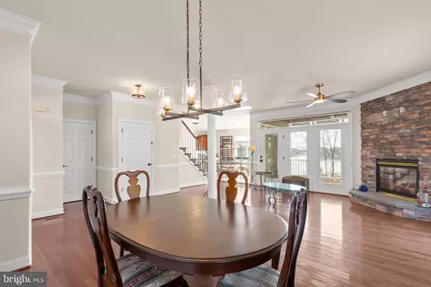 Dining - 175 Shellfield Ln, Colonial Beach, VA 22443 photo 2 of 8