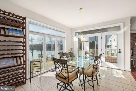 Dining - 175 Shellfield Ln, Colonial Beach, VA 22443 photo 4 of 8