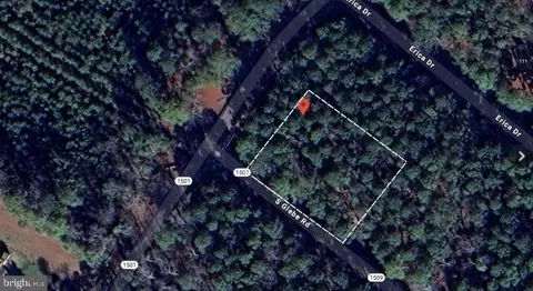 S Glebe Road, Montross, VA 22520