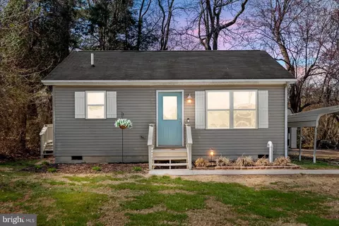 1223 Shore Dr, Colonial Beach, VA 22443