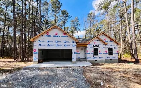 106 Erica Dr, Montross, VA 22520