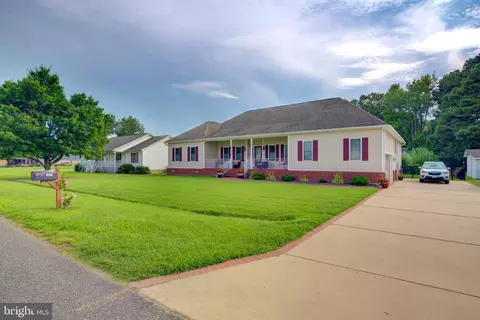 3003 Riverview Dr, Colonial Beach, VA 22443