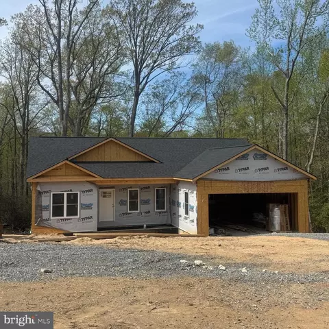 209 Federalist Way, Montross, VA 22520