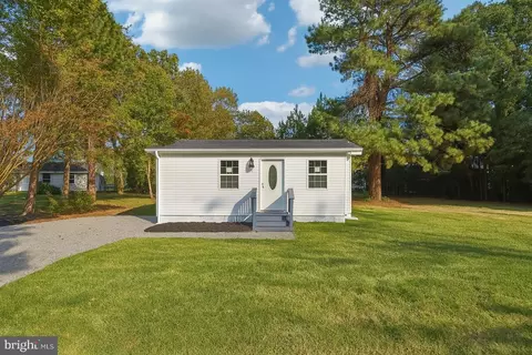 1432 Holly Vista Dr, Colonial Beach, VA 22443