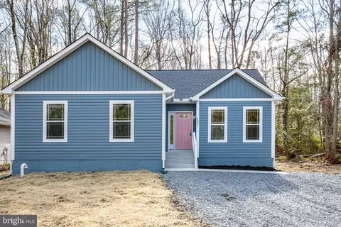 273 Azure Dr, Colonial Beach, VA 22443