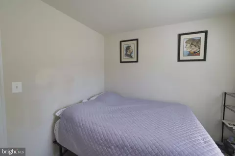 Bedroom - 48 Rustic Ln, Colonial Beach, VA 22443 photo 5 of 6