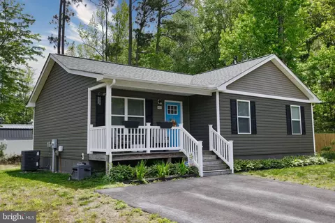 Exterior - 48 Rustic Ln, Colonial Beach, VA 22443 photo 1 of 5