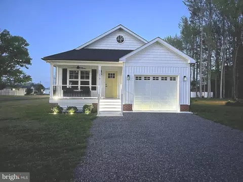 1274 Holly Vista Dr, Colonial Beach, VA 22443