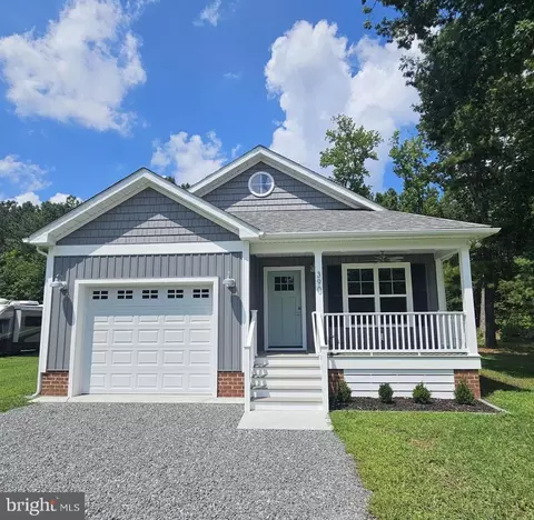 390 Monticello Dr, Colonial Beach, VA 22443