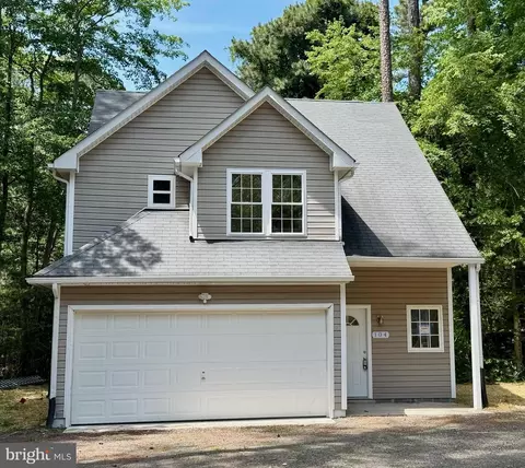 104 Hazel Dr, Hague, VA 22469