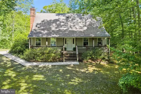 4631 Nomini Hall Rd, Hague, VA 22469