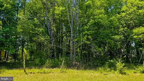 Clover, Colonial Beach, VA 22443