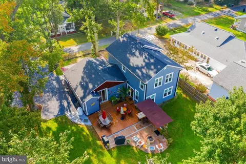 139 8th St, Colonial Beach, VA 22443
