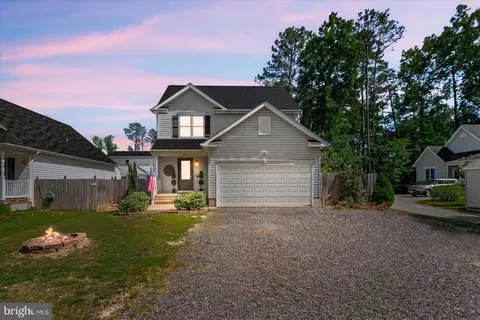 360 4th St, Colonial Beach, VA 22443