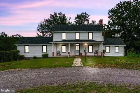 4129 Stratford Hall Rd, Montross, VA 22520