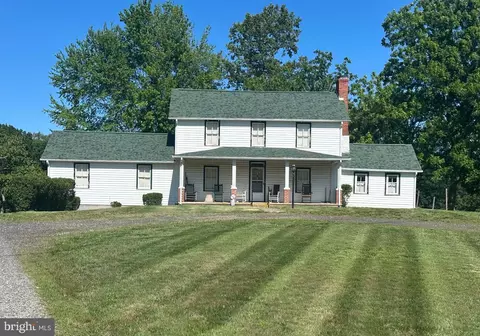 4129 Stratford Hall Rd, Montross, VA 22520