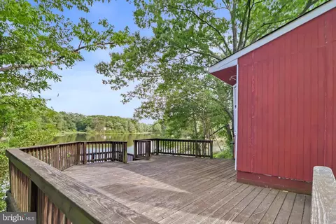 434 Mattox Ave, Colonial Beach, VA 22443