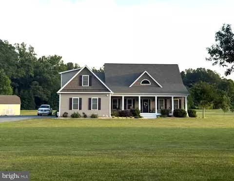 946 Federal Farm Rd, Montross, VA 22520
