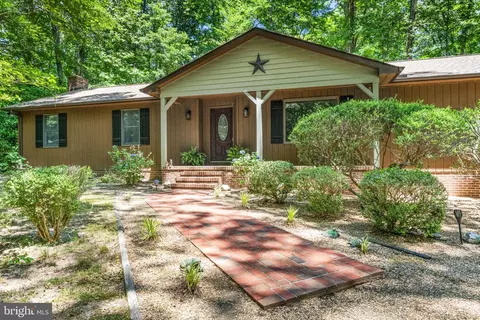14449 Kings Hwy, Montross, VA 22520