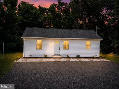 448 Poor Jack Rd, Montross, VA 22520