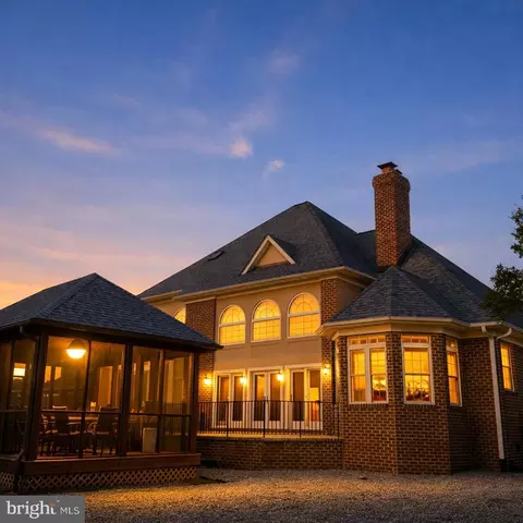257 Church Point Ln, Colonial Beach, VA 22443