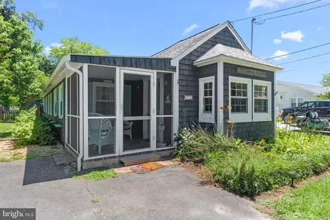 716 Bancroft Ave, Colonial Beach, VA 22443