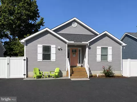 127 3rd St, Colonial Beach, VA 22443