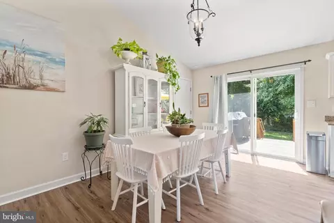 Dining - 305 Cedar Ln, Colonial Beach, VA 22443 photo 1 of 1
