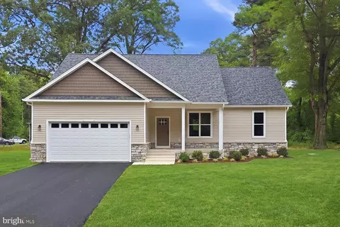 171 Lighthouse Ln, Montross, VA 22520