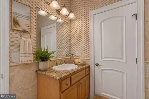 Bath - 116 Kettle Bottom Dr, Colonial Beach, VA 22443 photo 10 of 12