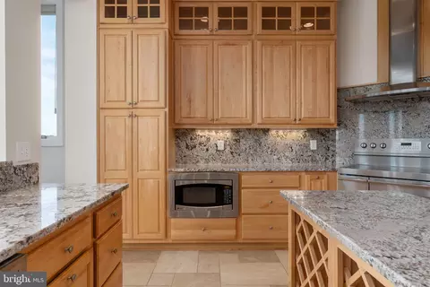 Kitchen - 116 Kettle Bottom Dr, Colonial Beach, VA 22443 photo 9 of 11