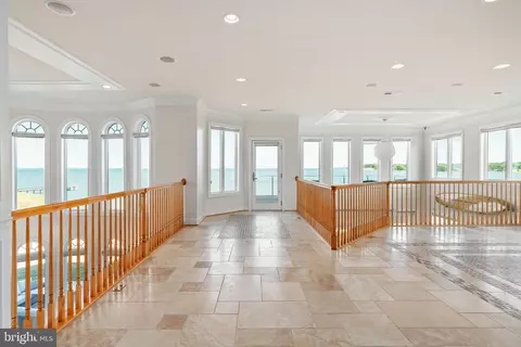 Entry Way - 116 Kettle Bottom Dr, Colonial Beach, VA 22443 photo 12 of 18