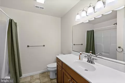 Bath - 77 Randall Rd, Colonial Beach, VA 22443 photo 2 of 3