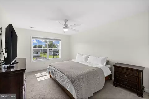 Bedroom - 77 Randall Rd, Colonial Beach, VA 22443 photo 1 of 5