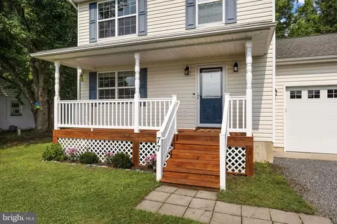 Exterior - 77 Randall Rd, Colonial Beach, VA 22443 photo 4 of 9