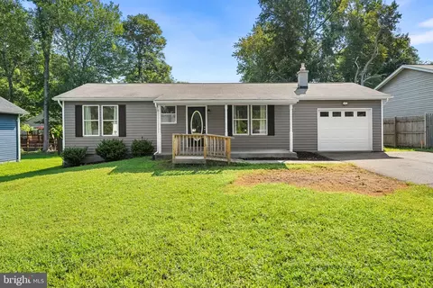 68 Dale Dr, Colonial Beach, VA 22443