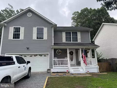 22 2nd, Colonial Beach, VA 22443