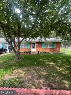 1101 Davis St, Colonial Beach, VA 22443