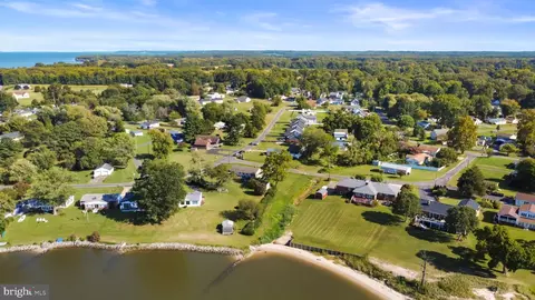 View/Area - 155 Pearson Dr, Colonial Beach, VA 22443 photo 7 of 14